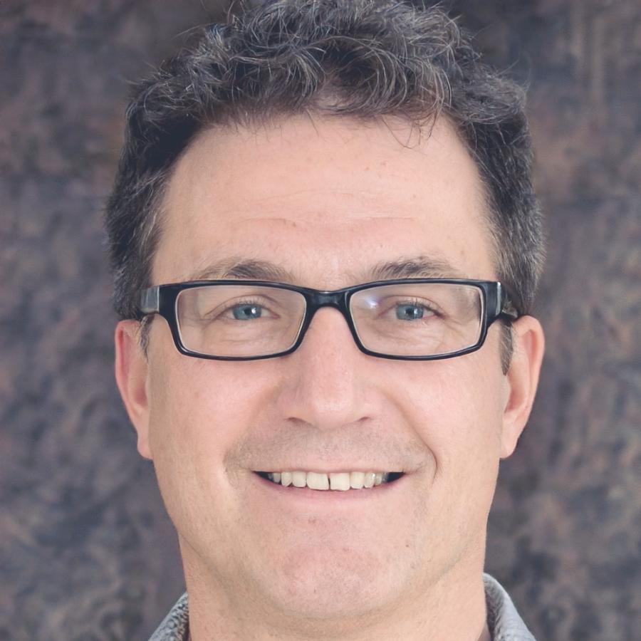 Портрет выпускника курса Арслана Мухтарова